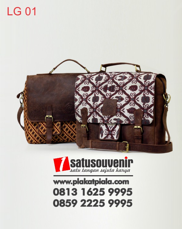 Tas Laptop Kulit Batik