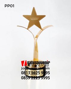 duplikat Piala jogja Penghargaan BUMN Program BHUN Terbaik