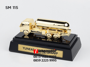 SM115 Souvenir Miniatur Truck Tangki Bright Gas Yuneas Mebas Group