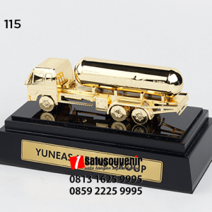 SM115 Souvenir Miniatur Truck Tangki Bright gas Yuneas Mebas Group