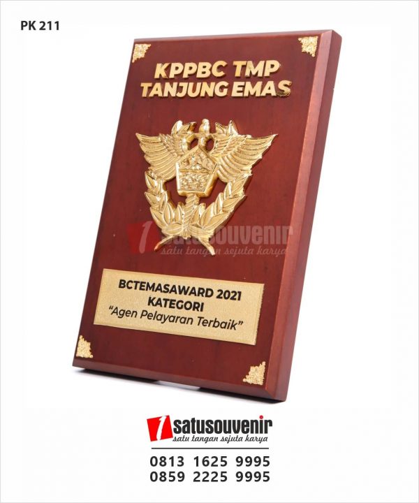 PK211 Plakat Kayu KPPBC TMP Tanjung Emas - BCTemas Award 2021