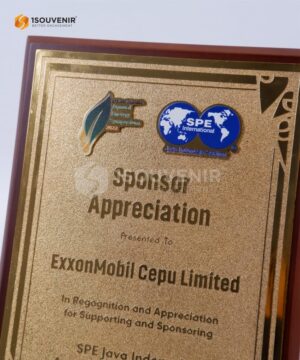 Plakat Kayu ExxonMobil Cepu Ltd