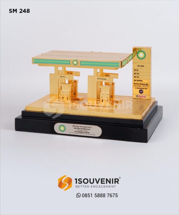 SM248 Souvenir Miniatur SPBU British Petroleum