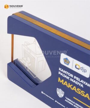 Plakat Kayu Akrilik KPP Madya