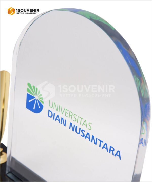 Plakat Pen Holder Universitas Dian Nusantara