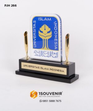 Plakat Pen Holder Universitas Islam Indonesia...