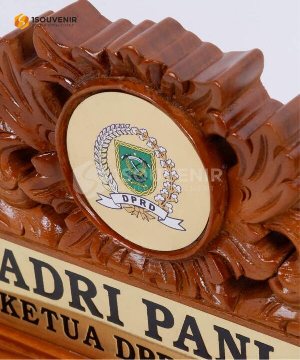 DETAIL-KK203 Kerajinan Kayu DPRD Berau