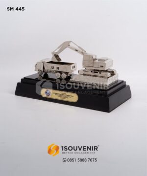 Miniatur Ekskavator & Truck Indonesia...