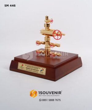 Miniatur Pipa Wellhead Pertamina Balikpapan...