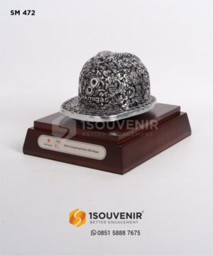 Miniatur Helm Ukir SKK Migas