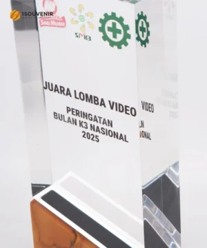 Plakat Akrilik Kayu Juara Lomba Video Peringatan...