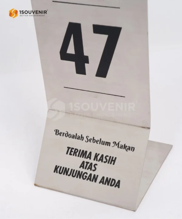 DETAIL-KJ222 Kerajinan Logam Nomor Meja Zukaria