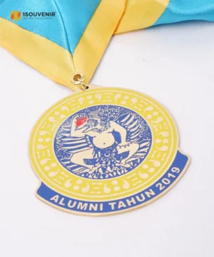 Medali Alumni Universitas Airlangga