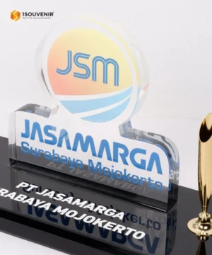 Plakat Pen Holder Jam PT Jasamarga