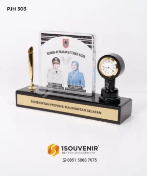 Plakat Pen Holder Jam Pemprov Kalsel
