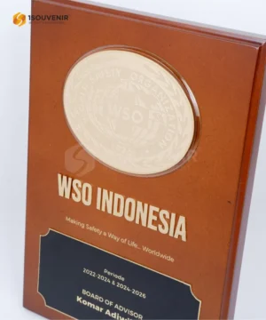 Plakat Kayu Logam Penghargaan dari WSO Indonesia...