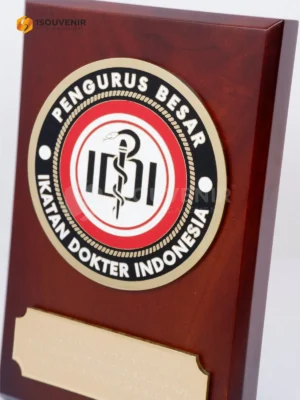 Plakat Kayu Kenang-kenangan Pengurus Besar IDI