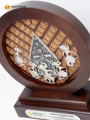 Plakat Kayu Bulat Wayang Penghargaan dari...