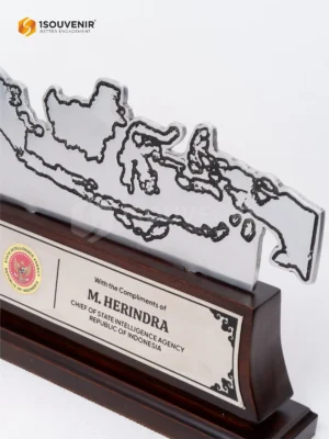 Plakat Logam Penghargaan dari Kepala Badan Intelijen Negara Republik Indonesia