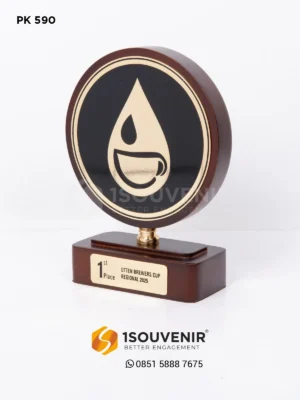 Plakat Kayu Bulat Penghargaan Otten Brewers Cup Regional 2025