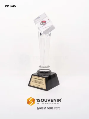 Piala Penghargaan Karya Adinata untuk Satuan...