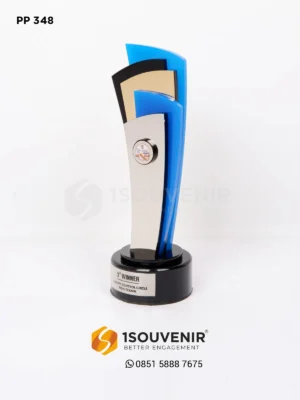 Piala Penghargaan Quality Control Circle...
