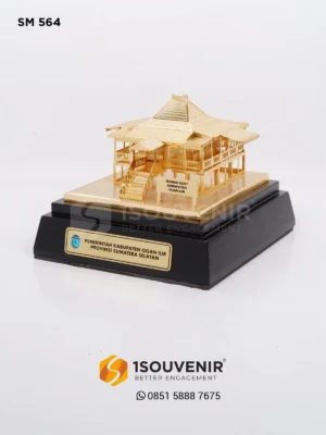 Miniatur Rumah Adat Pemerintah Kabupaten Ogan Ilir Provinsi Sumatra Selatan