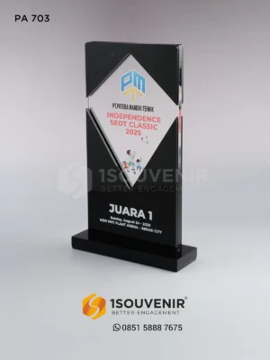 Plakat Akrilik Penghargaan Juara Independence...