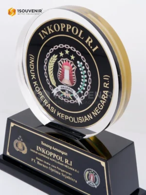 Plakat Resin Kenang-kenangan dari Induk Koperasi Kepolisian...