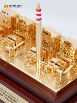 Miniatur Kenang-kenangan PLTU PT PLN Indonesia...