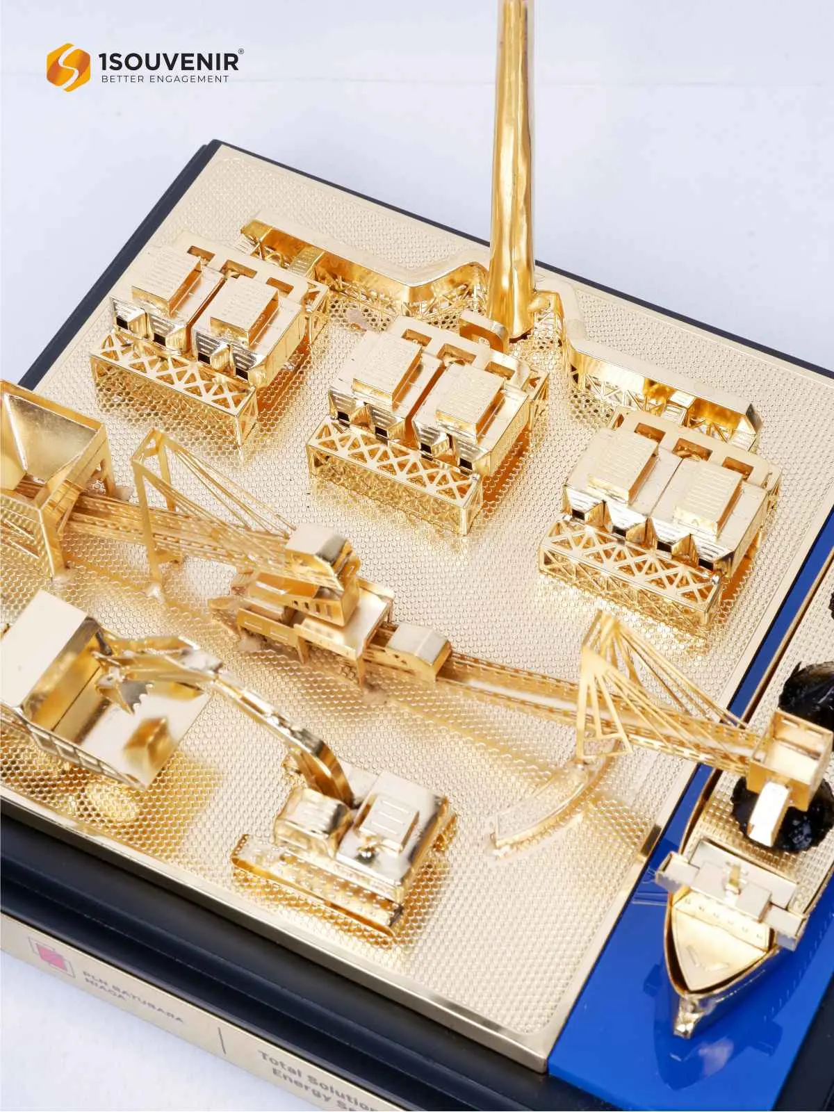 Miniatur Pembangkit Listrik Batubara Kenang-kenangan dari PLN Batubara Niaga 2 DETAIL-SM582 Miniatur Pembangkit Listrik Batubara