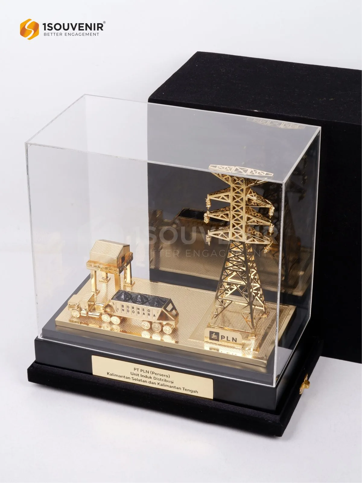 Miniatur Tower Kenang-kenangan dari PLN Unit Induk Distribusi Kalimantan Selatan dan Tengah 3 DETAIL2-SM579 Miniatur Unit Induk Distribusi Kalimantan