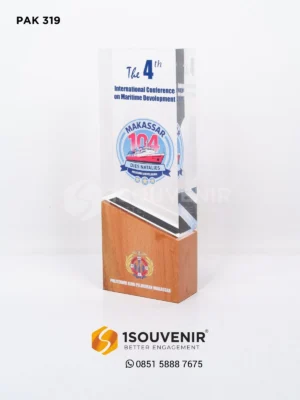 Plakat Kayu Akrilik Kenang-kenangan...