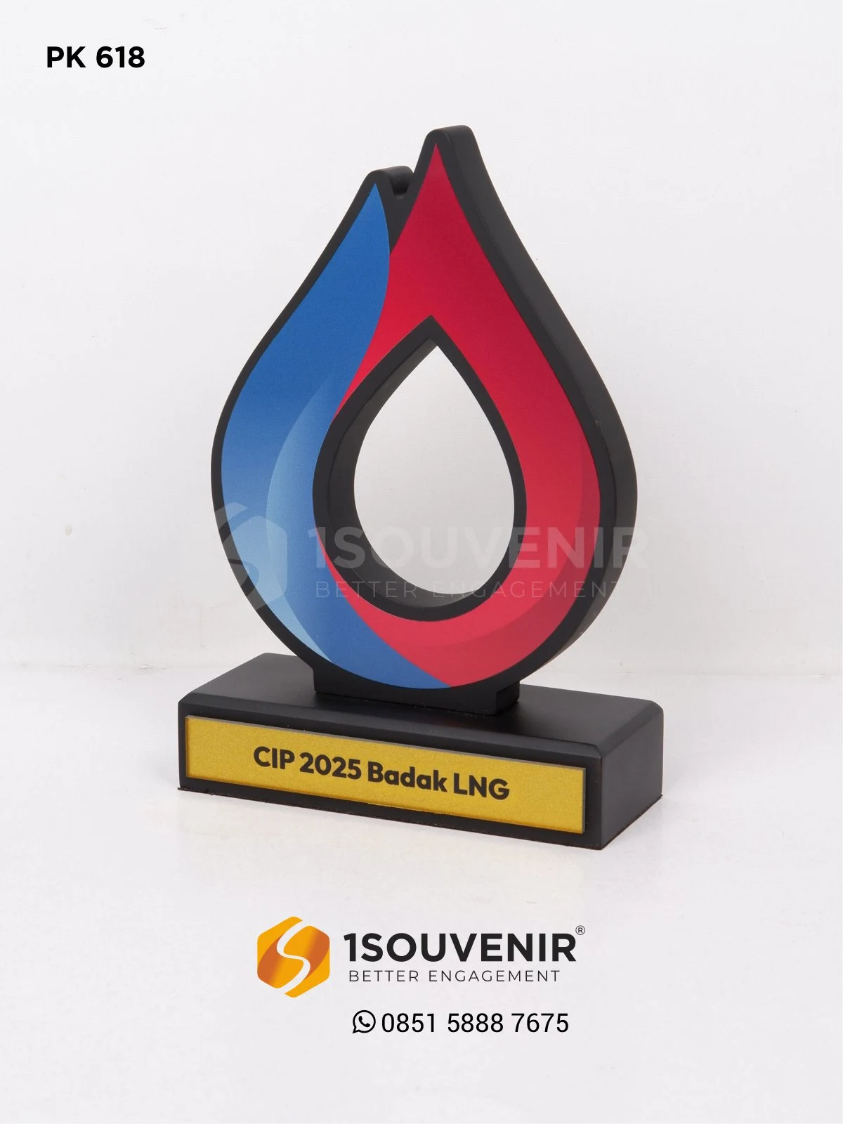 Plakat Kayu CIP 2025 Kenang-kenangan dari Badak LNG 1 PK618 Plakat Kayu CIP 2025