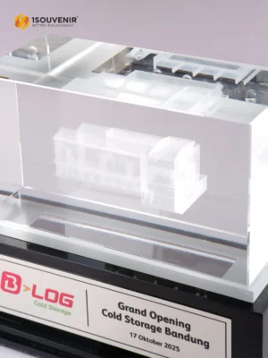 Plakat Kristal B-Log Kenang-kenangan Grand Opening Cold Storage Bandung