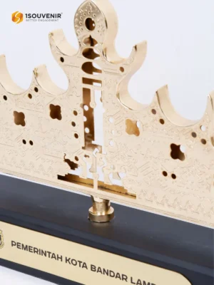 Plakat Logam Mahkota Siger Kenang-kenangan...