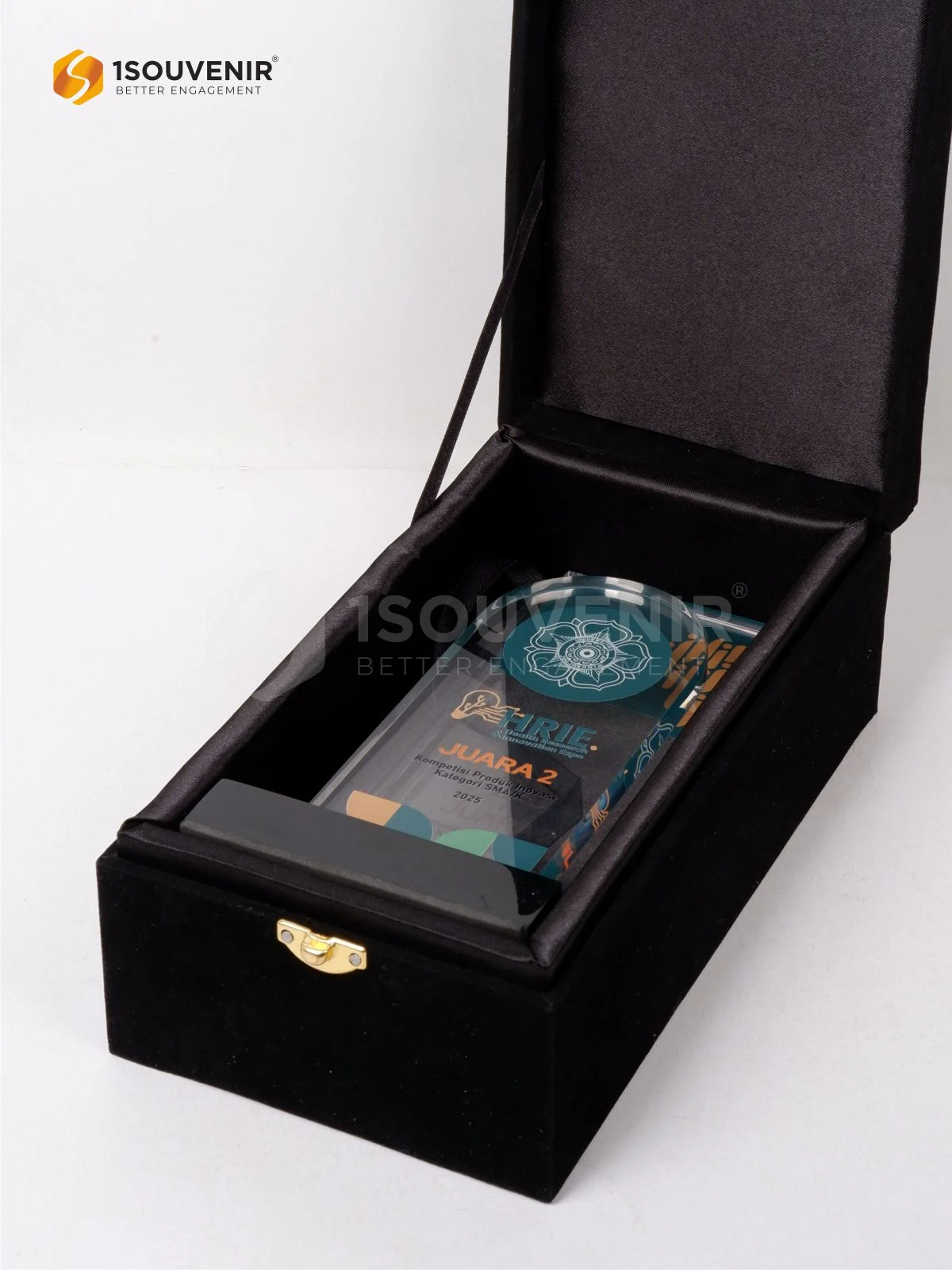 Plakat Akrilik Penghargaan Kompetisi Produk Inovasi Kategori SMA/K Health Research & Innovation Expo 3 DETAIL2-PA727 Plakat Akrilik Kompetisi Produk Inovasi