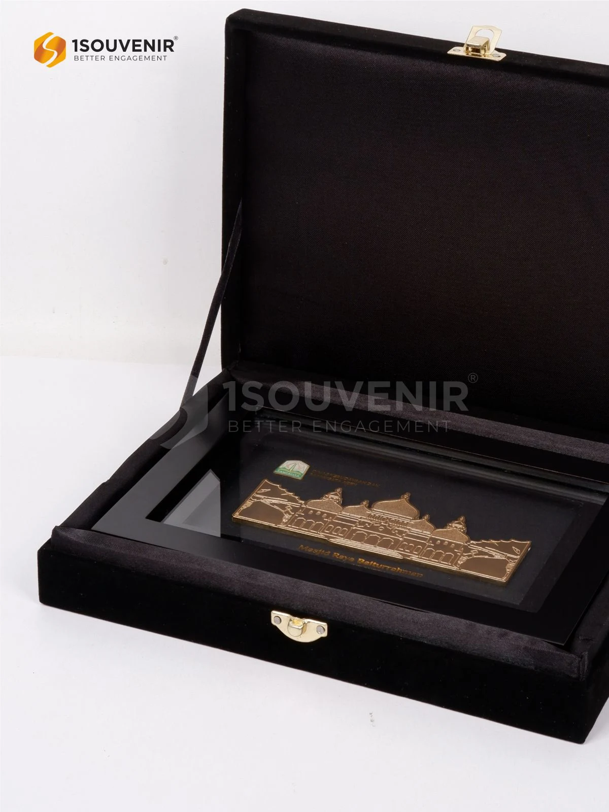 Plakat Frame Kenang-kenangan Dinas Kebudayaan dan Pariwisata Aceh 3 DETAIL2-PF292 Plakat Frame Dinas Kebudayaan dan Pariwisata