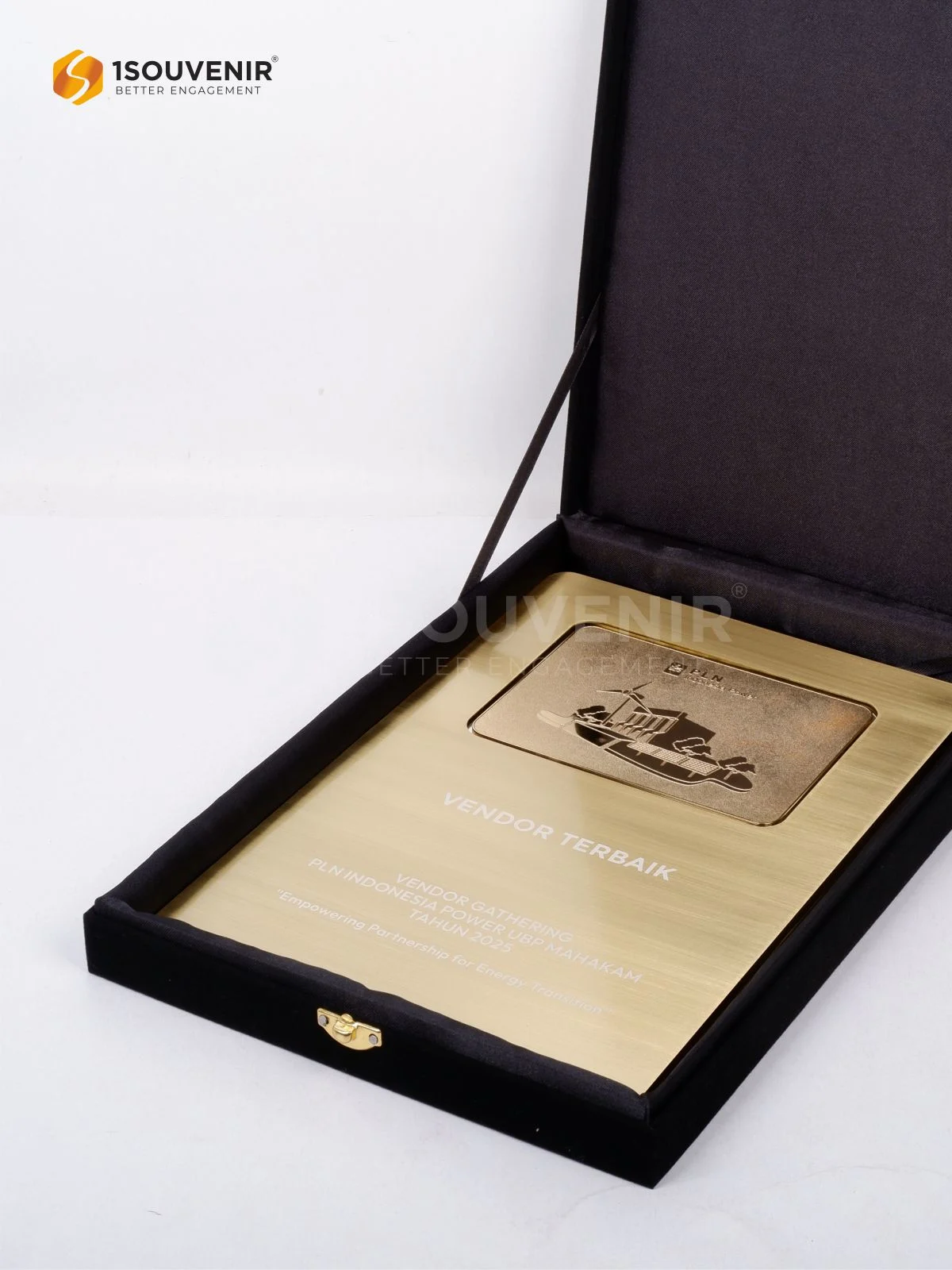 Plakat Logam Penghargaan Vendor Gathering PLN Indonesia Power UBP Mahakam 3 DETAIL2-PL348 Plakat Logam Vendor Gathering PLN