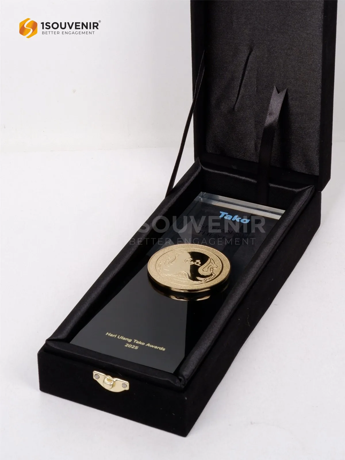 Plakat Resin Penghargaan Tako Awards Sultan of The Year 3 DETAIL2-PR330 Plakat Resin Tako Award