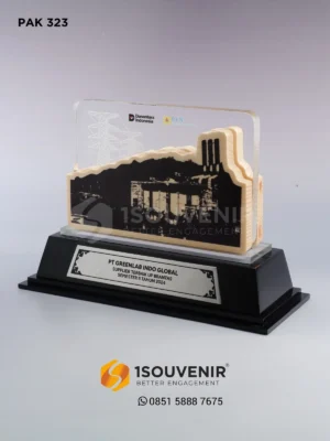 Plakat Kayu Akrilik Penghargaan Supplier...