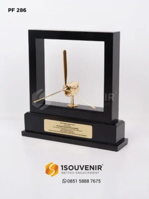 Plakat Frame Kayu Apresiasi Partnership dari...