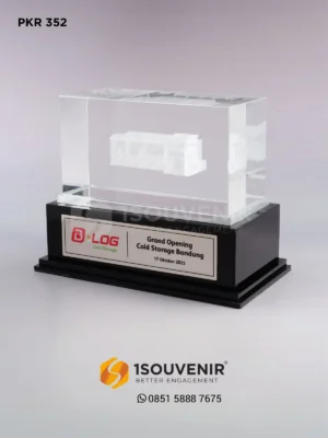 Plakat Kristal B-Log Kenang-kenangan Grand Opening Cold Storage Bandung