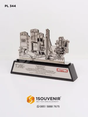 Plakat Logam Penghargaan Kepemimpinan dari...