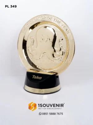 Plakat Logam Piringan Penghargaan Tako Creator of The Year