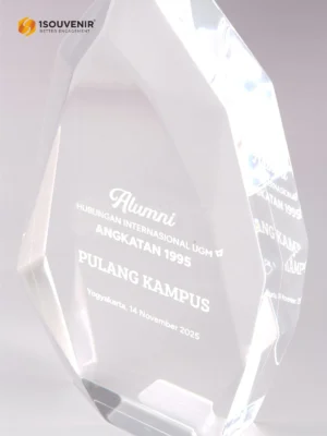 Plakat Akrilik Alumni Hubungan Internasional...