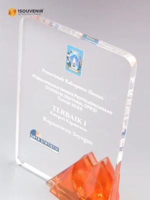 Plakat Akrilik Penghargaan Indeks Penyelenggaraan...