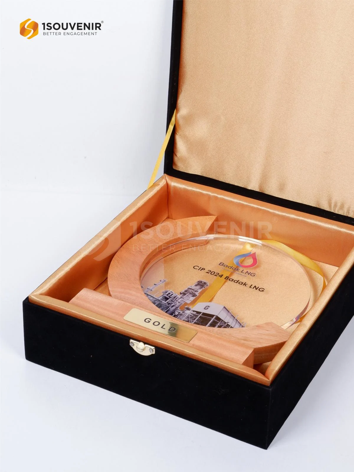 Plakat Kayu Akrilik Kenang-kenangan dalam Event CIP 2024 3 DETAIL2-PAK332 Plakat Kayu Akrilik CIP 2024