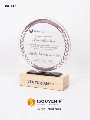 Plakat Akrilik Venturian Talk 2025: Digital...