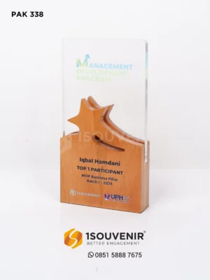 Plakat Kayu Akrilik Penghargaan Top 1 Participant...